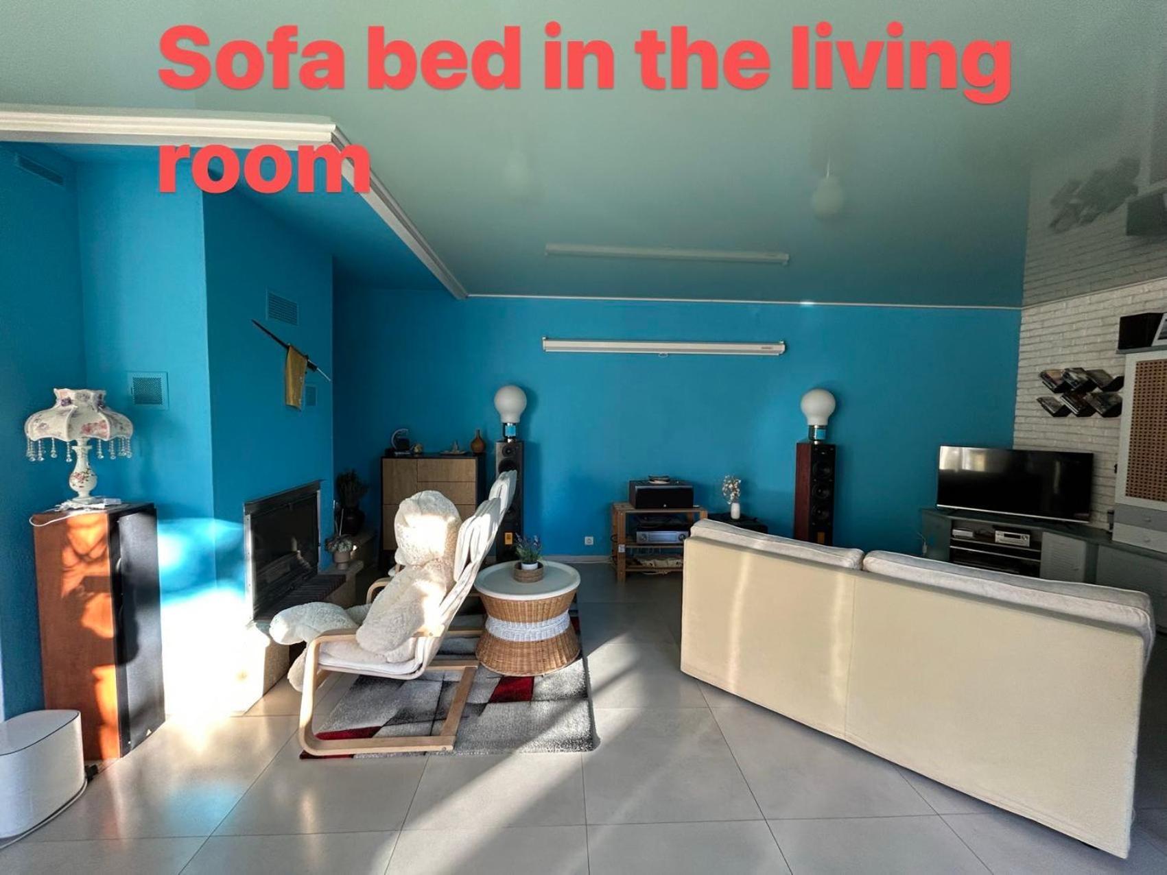 La Vie Est Belle, Chambre Privee Dans Une Villa Trets Exterior photo